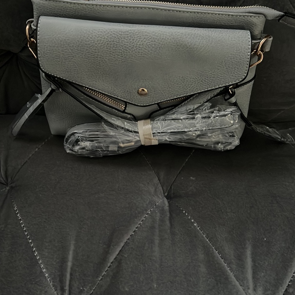 New - Picture 2 of 5